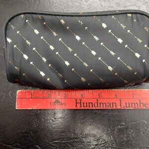 Soho London New York Black Arrow Makeup Case